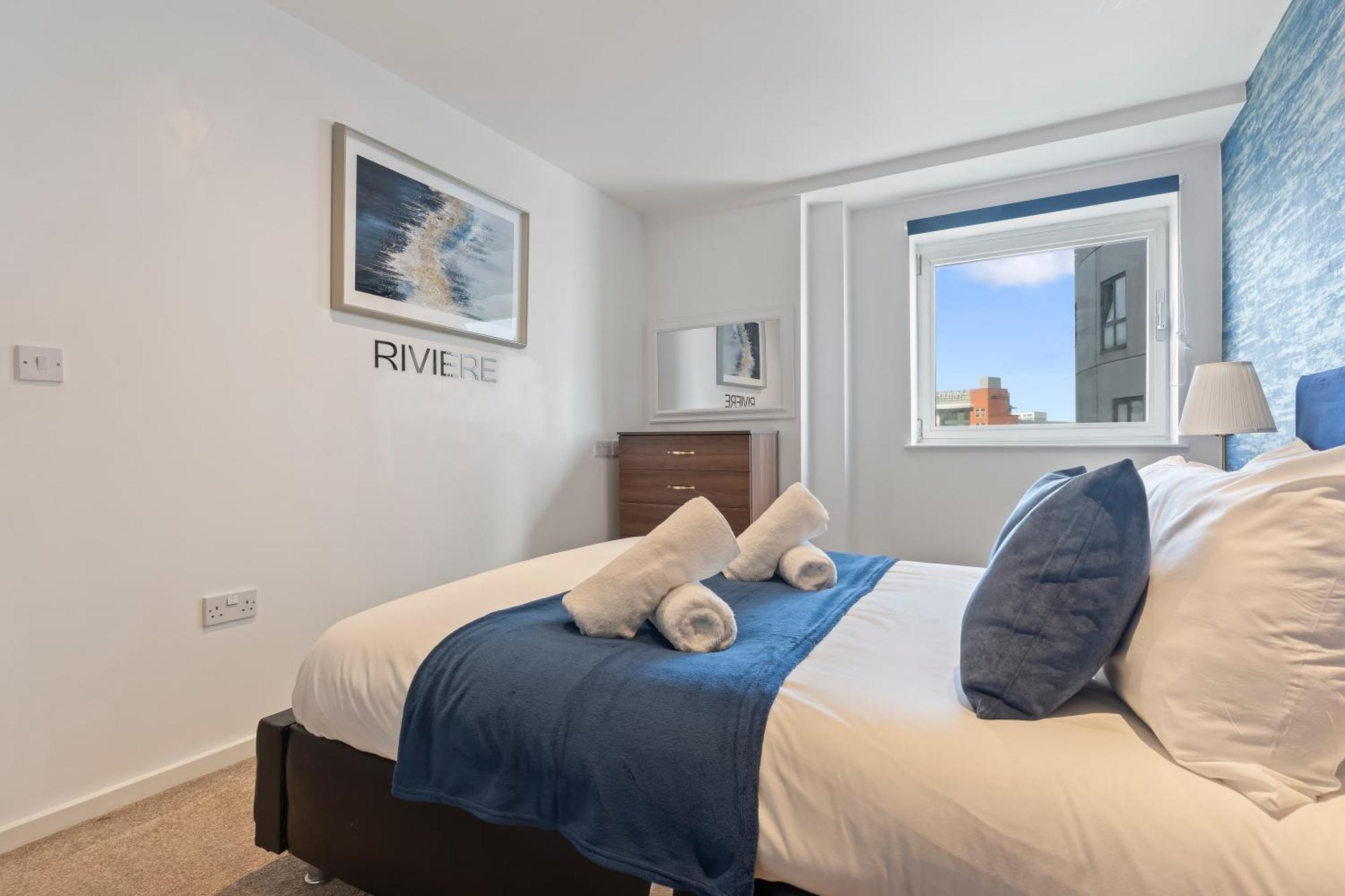 Spacious 2 Bedroom Apartment-City Centre - Free Parking- Sleeps 5 Birmingham Exterior photo